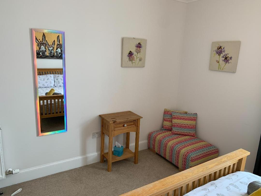 No 7 Quiet, Two Bedroom Ground Floor Flat In Tornagrain Great For Early Airport Departures Or Late Flights Dalcross Ngoại thất bức ảnh